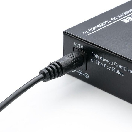 QOLTEC 52295 Dwukierunkowy Media Konwerter SWITCH Ethernet 1x RJ45 1x SFP 1000Mb/s 5V