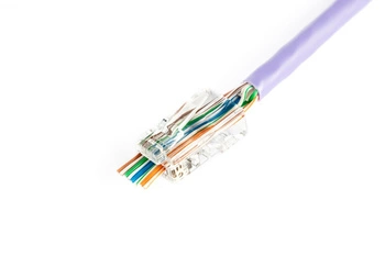 Wtyk RJ45 (8P8C) przelotowy, kat.5e, nieekranowany, AWG 26-24, opakowanie 100 sztuk