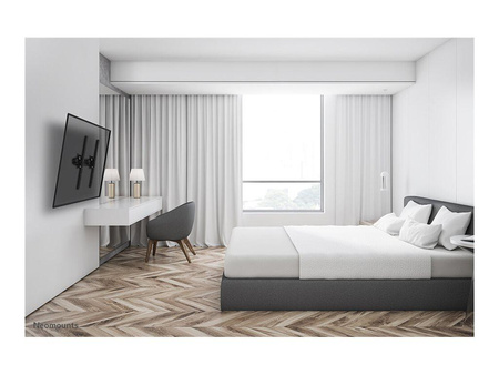 NEOMOUNTS Screen Wall Mount 32-65inch tilt lockable VESA 400X400