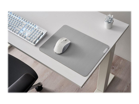 RAZER Pro Glide cloth surface